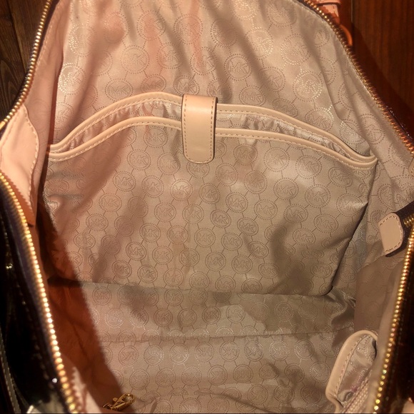 Michael Kors Purse - Picture 4 of 4